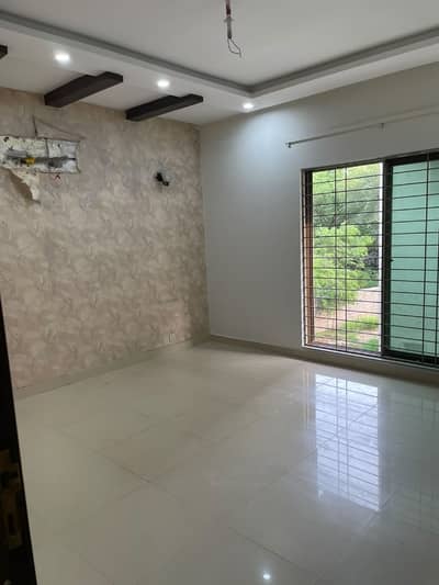 10 Marla Full House With Basement At the Hot Location Dha phase 5