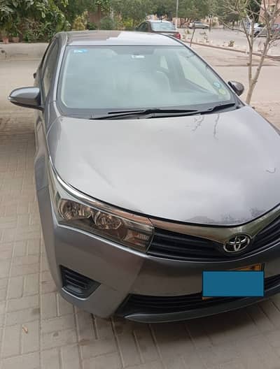 Toyota Corolla GLI Automatic 2015 Gun Metalic color for sale