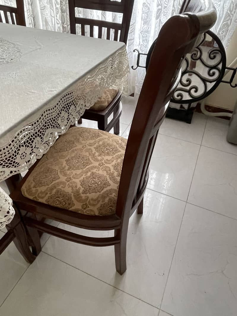 Dinning table chairs 3