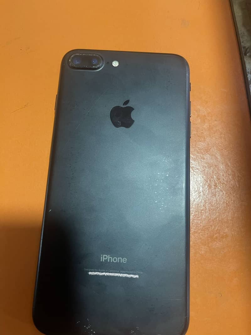 Apple iPhone 7 Plus 2