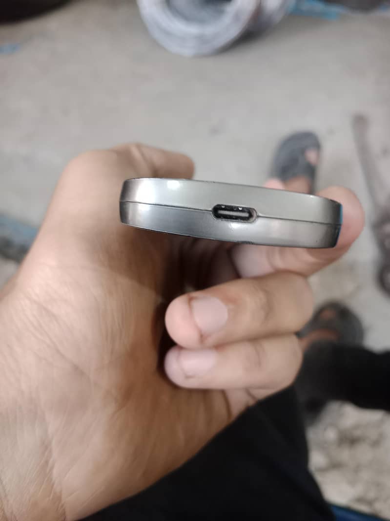 HMD Key 2