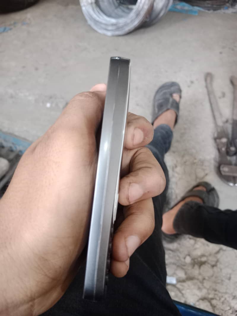HMD Key 3