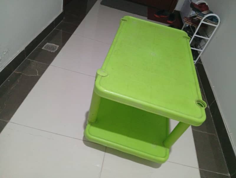 Plastic table 2