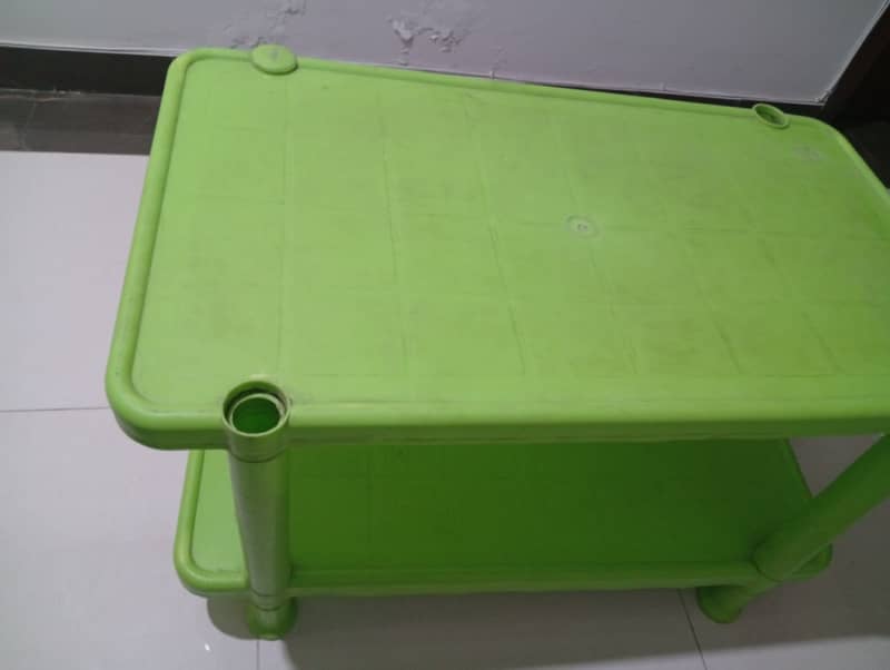 Plastic table 3
