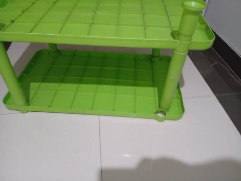 Plastic table 5