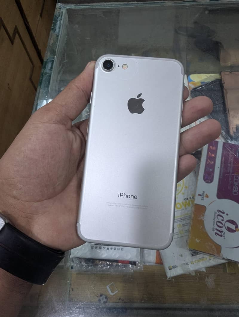 Apple iPhone 7 5