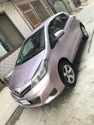 Toyota Vitz 2012