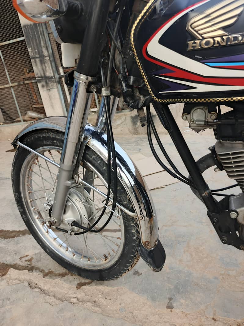 CG125 4