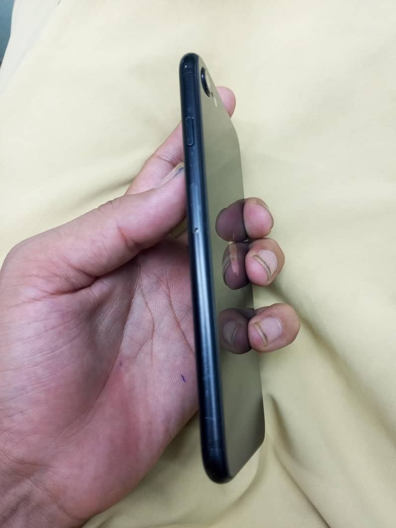 Apple iPhone SE 9