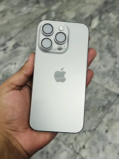 Apple iPhone 15 Pro
