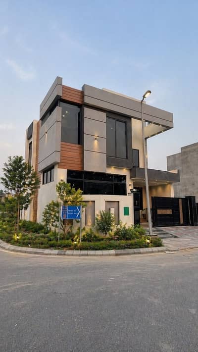 5 Marla Corner & Facing Park House for Sale Bahria Nasheman Lahore
