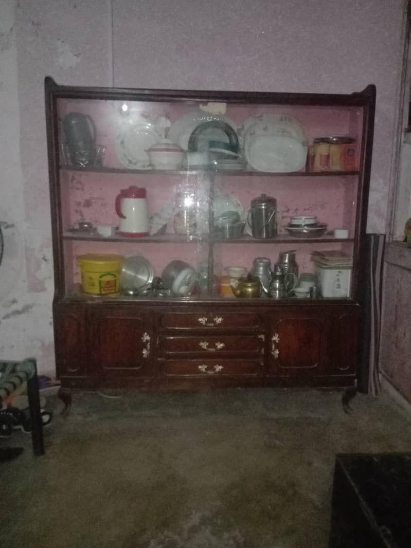 Bartan Almari and Dressing Table 1