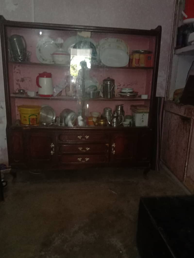 Bartan Almari and Dressing Table 2