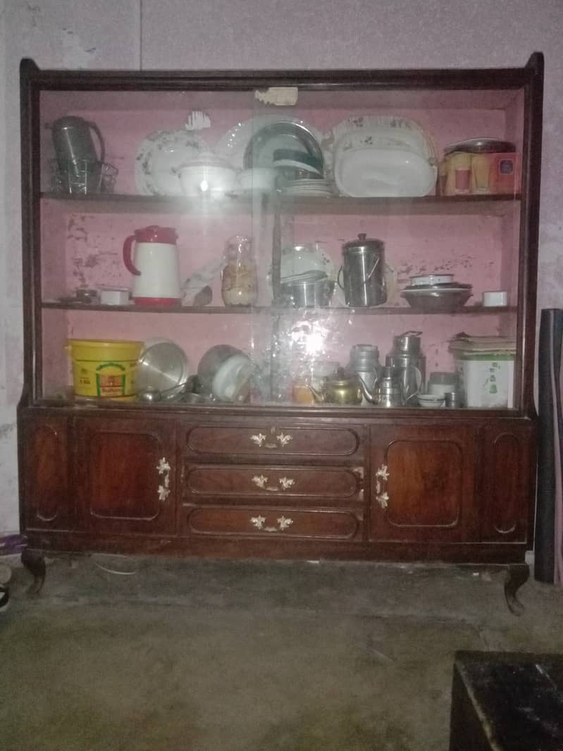 Bartan Almari and Dressing Table 3