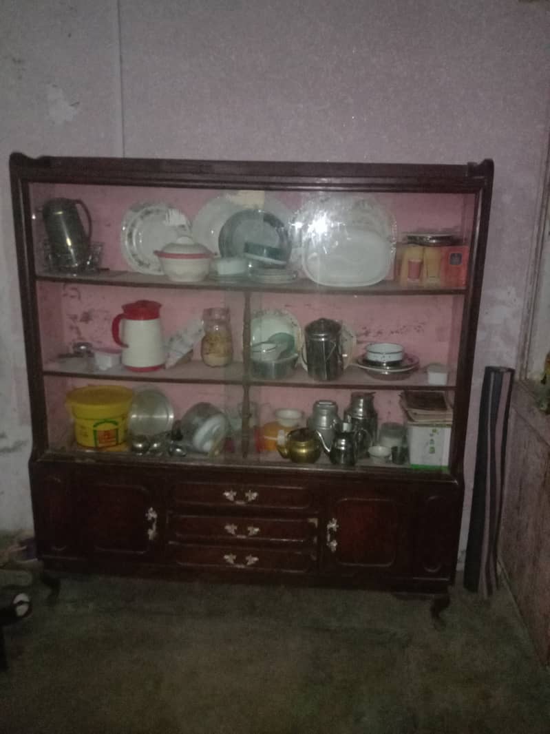 Bartan Almari and Dressing Table 4