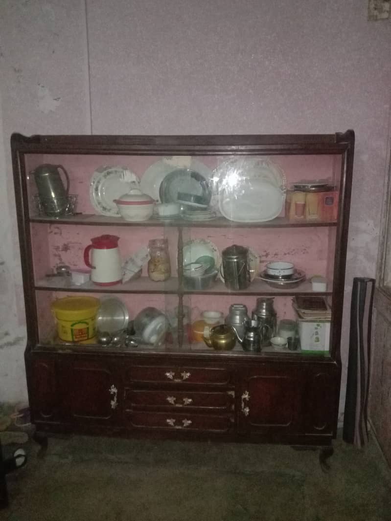 Bartan Almari and Dressing Table 5