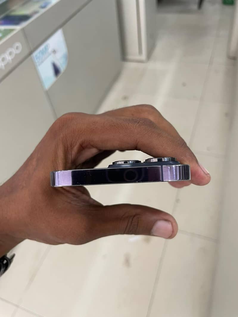 Apple iPhone 14 Pro 1