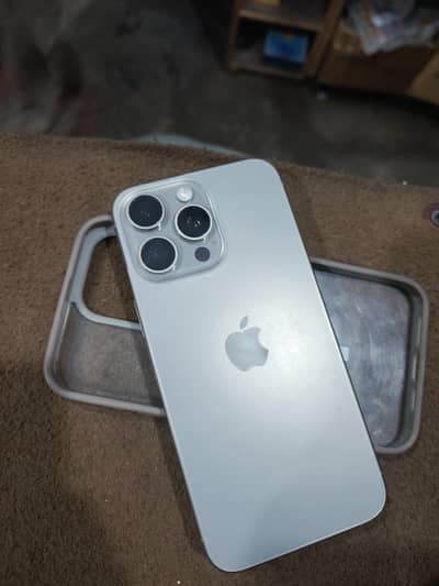 Apple iPhone 15 Pro Max