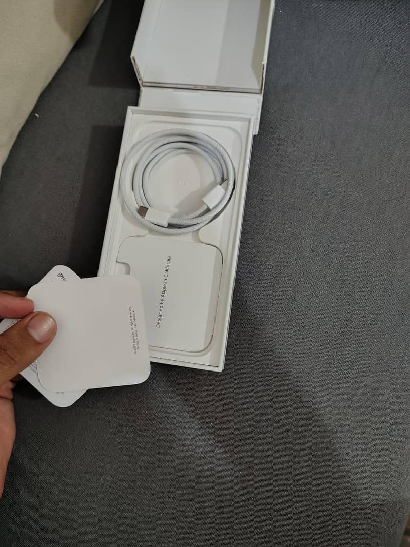 Apple iPhone 15 7