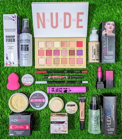 14-in-1 Makeup Kit for Women with Foundation & Eyeshadow