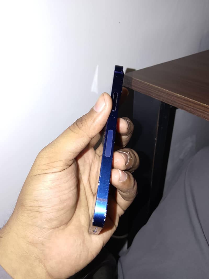 Apple iPhone 12 mini 2