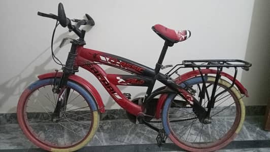 Well-Maintained Safari Speed Cycle . Best option to buy.