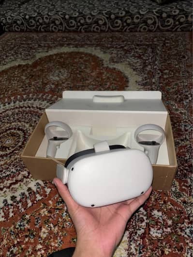 Meta Quest 2 256GB – Like New – Complete Box
