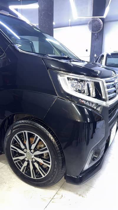 Daihatsu Move custom