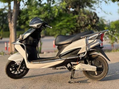 Electric Scooty for Sale
