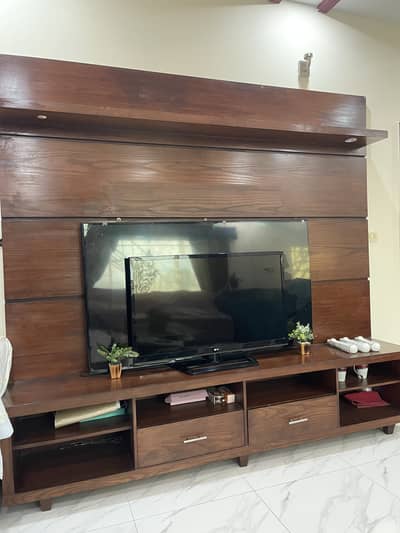 Media wall pure wood