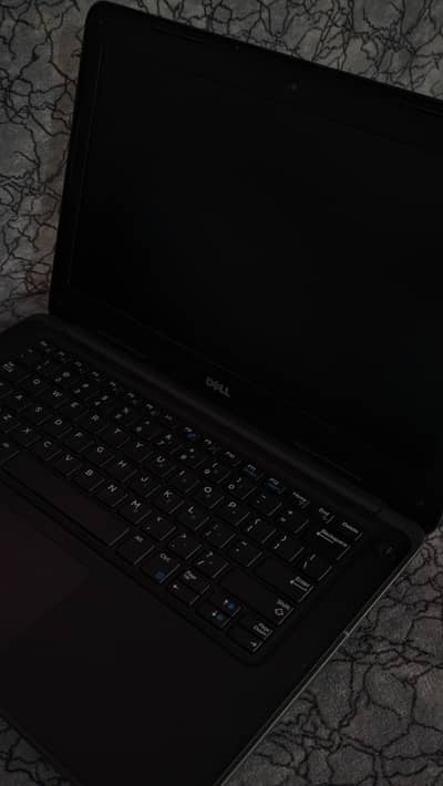 Dell latitude 3380