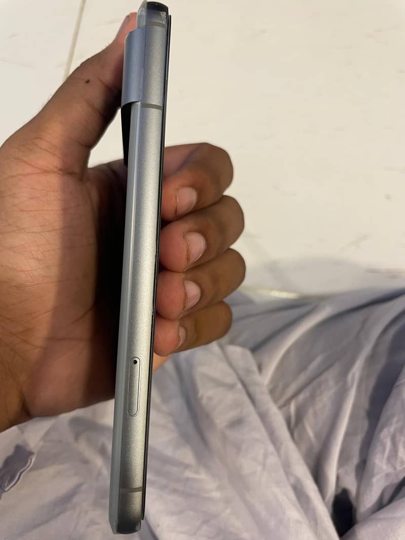 Google Pixel 8 1