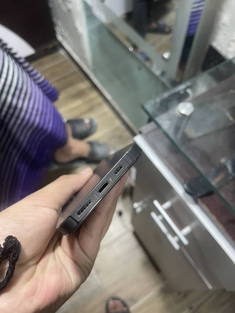 Apple iPhone 13 Pro 6