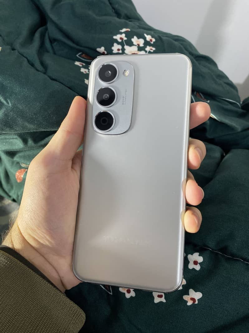 Tecno Soark 40 pro plus 2