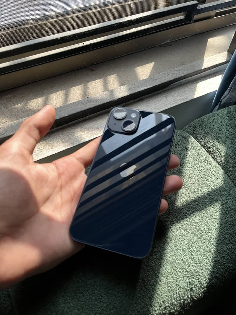 Apple iPhone 14 2
