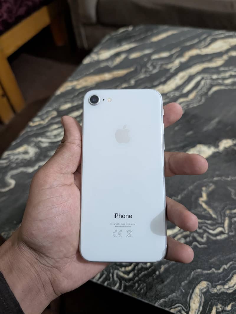 Apple iPhone 8 2