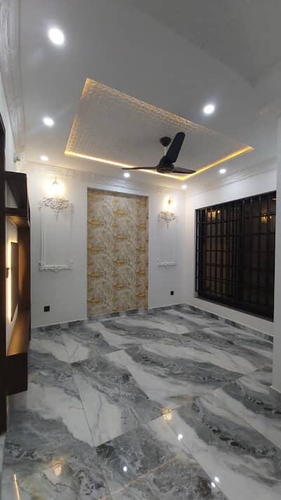 4 Bed 5 Bath Brand New House Park At Walking Distance construction service also available