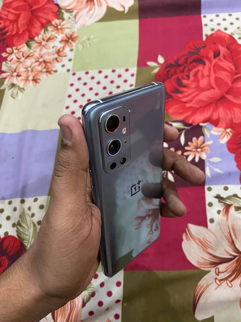 One Plus 9 Pro 7