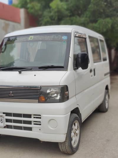 Mitsubishi Minicab Bravo 2012