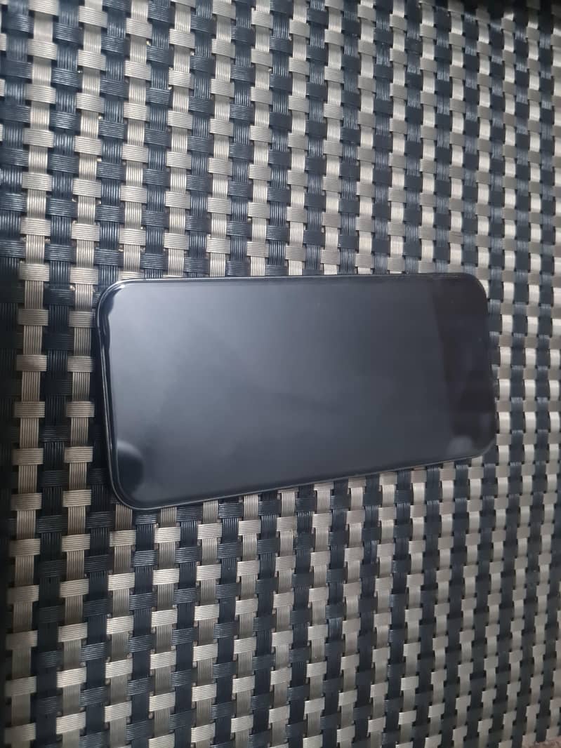 Apple iPhone 13 Pro 1