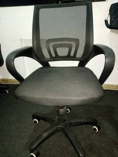 office Chairs Best Quality Urgent Sale