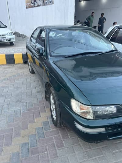 Toyota Corolla XE 2000 antique car