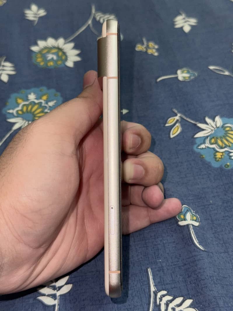 Google Pixel 8 1
