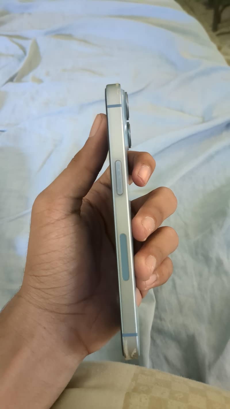 Apple iPhone 14 6