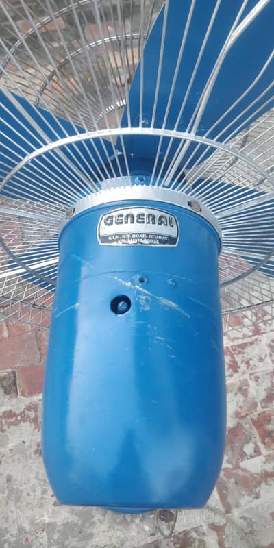 General pedestal fan