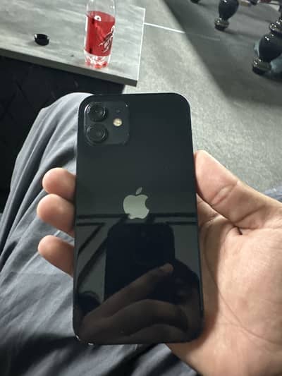 Apple iPhone 12