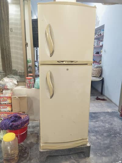 waves medium size fridge condition 10 by 8 cooling 10 by 10