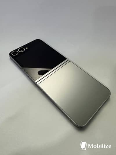 Samsung Mobile Z Flip 6 | 128gb | Non Pta