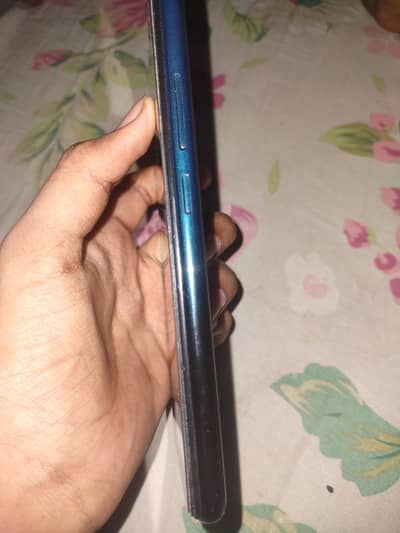 Vivo Y17