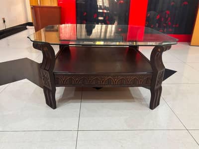 coffee table in good condition